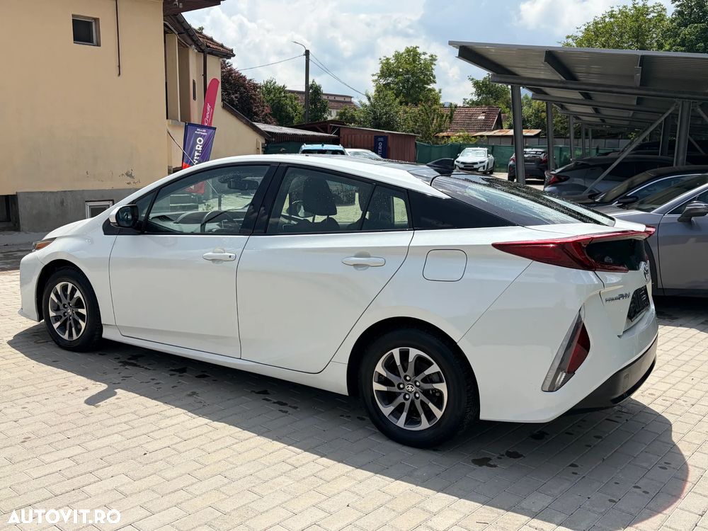 Toyota Prius - 10