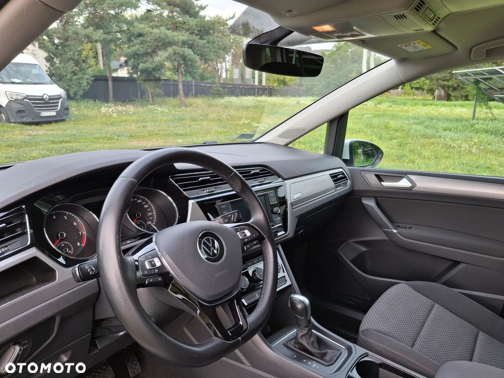 Volkswagen Touran 1.5 TSI EVO Comfortline DSG - 9