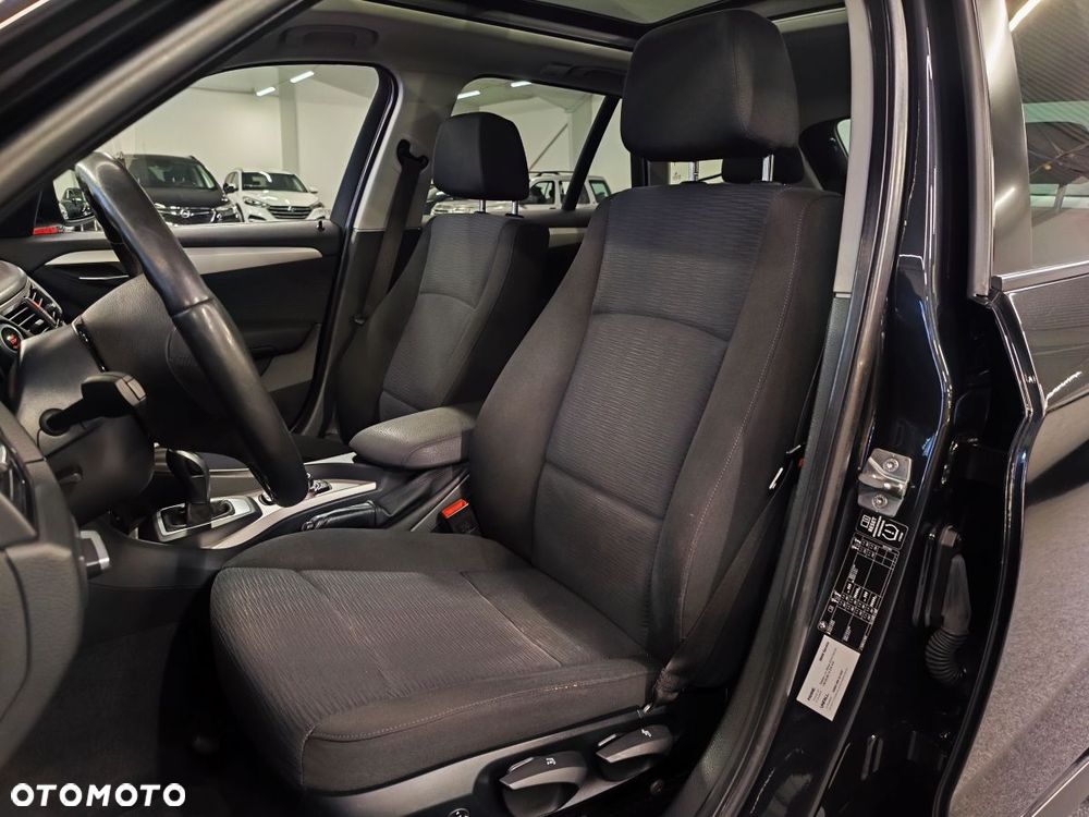 BMW X1 sDrive20d Sport Line - 7