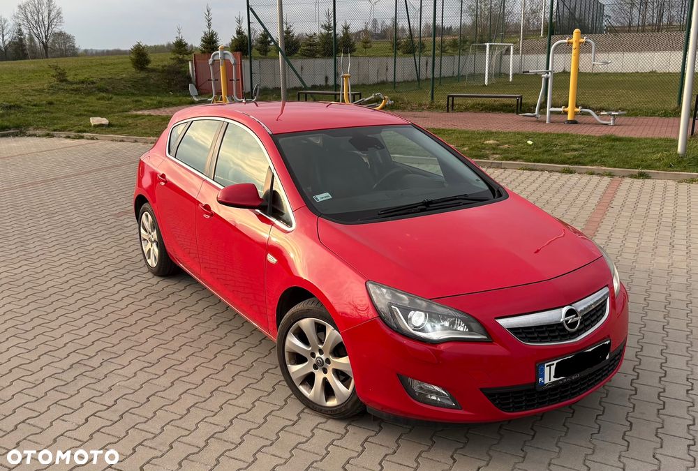 Opel Astra 1.4 Turbo Cosmo - 2