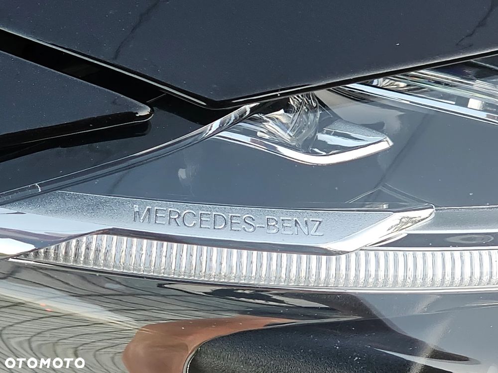 Mercedes-Benz Klasa C 300 7G-TRONIC - 37