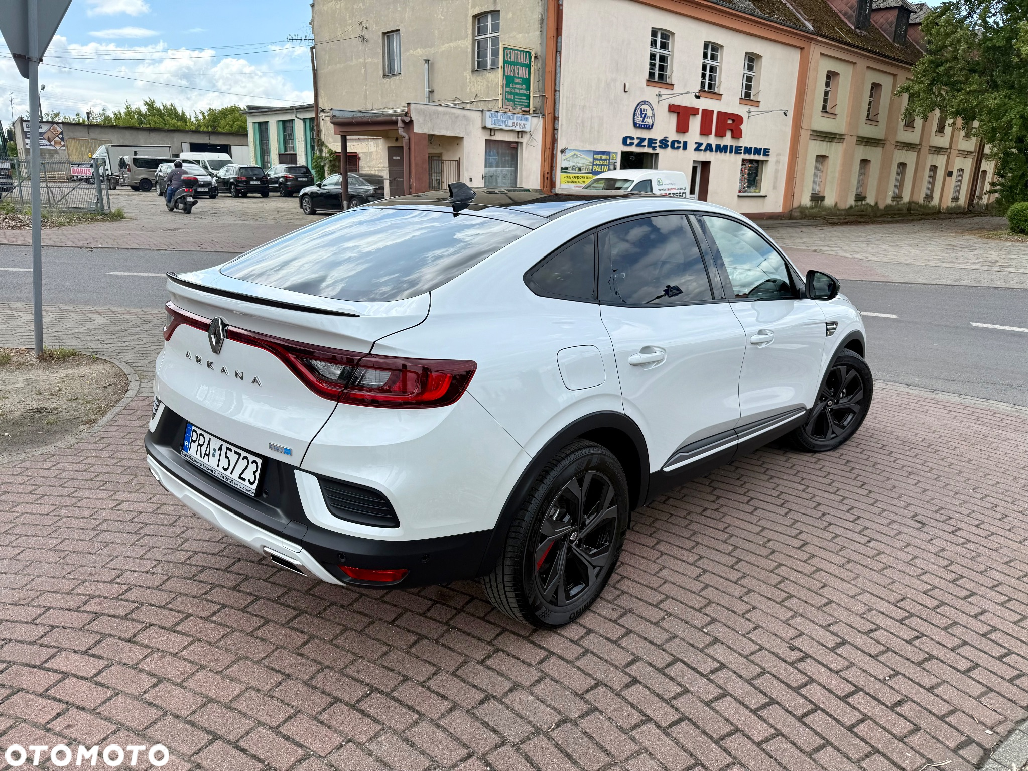 Renault Arkana E-TECH 145 R.S.LINE - 4