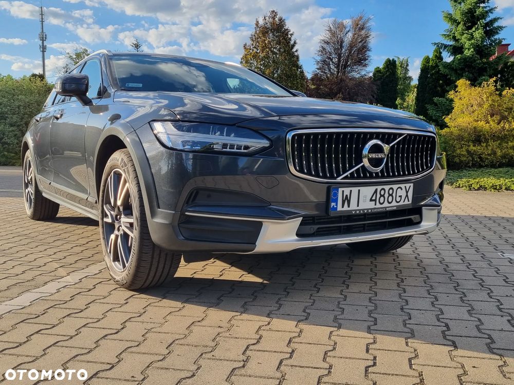 Volvo V90 Cross Country - 3