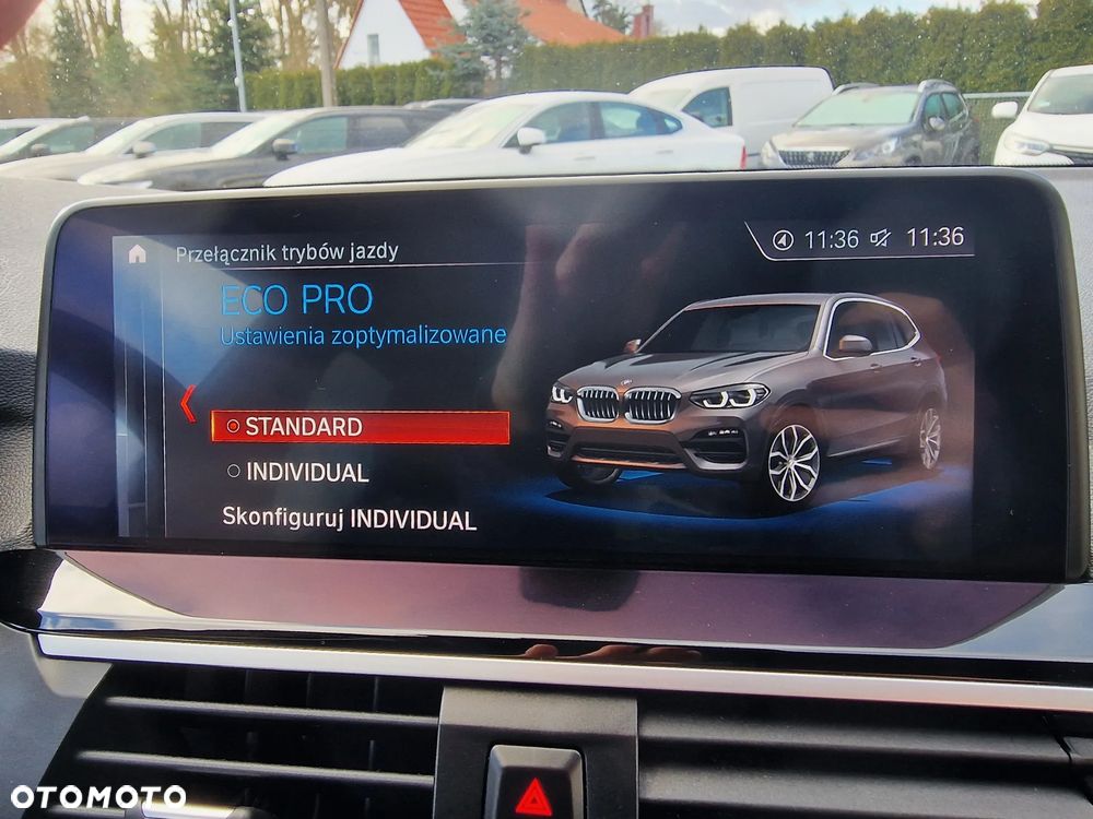 BMW X3 sDrive18d Luxury Line sport - 35