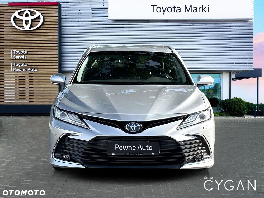 Toyota Camry 2.5 Hybrid Executive CVT - 8
