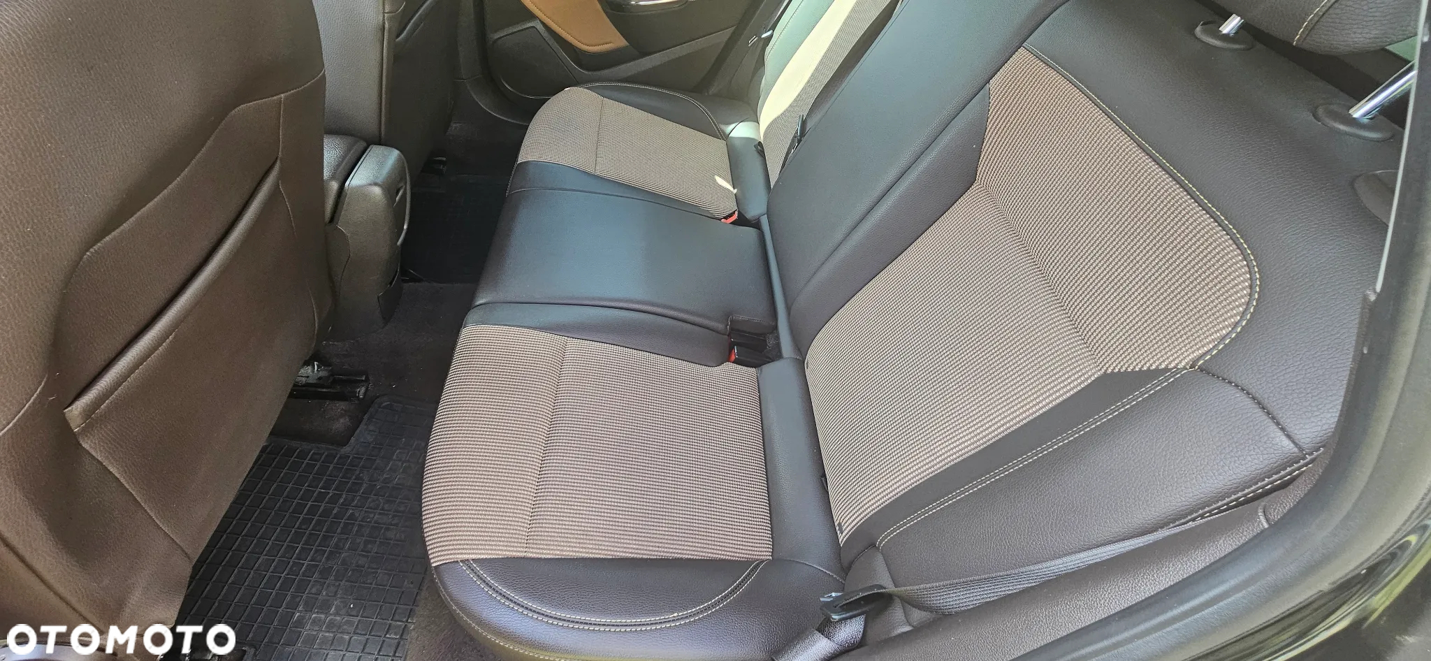 Opel Astra 1.4 Turbo Sports Tourer - 14