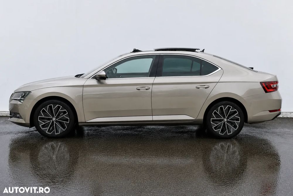 Skoda Superb 2.0 TSI DSG Style - 8