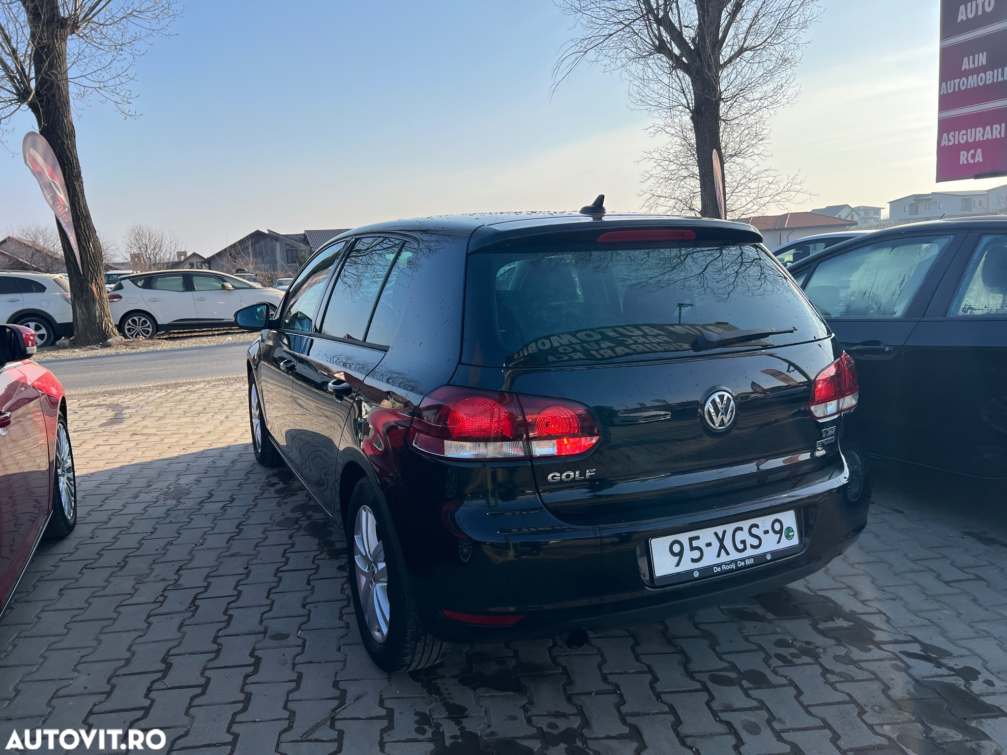 Volkswagen Golf 1.2 TSI Trendline DSG BlueMotion Technology - 4