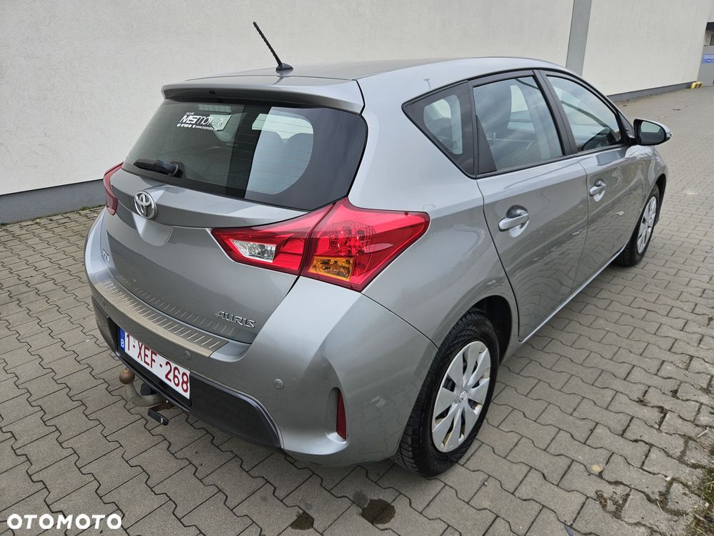 Toyota Auris 1.33 Dual-VVT-i Comfort - 13