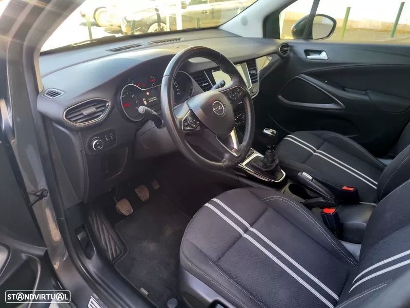 Opel Crossland 1.2 T Design & Tech - 10