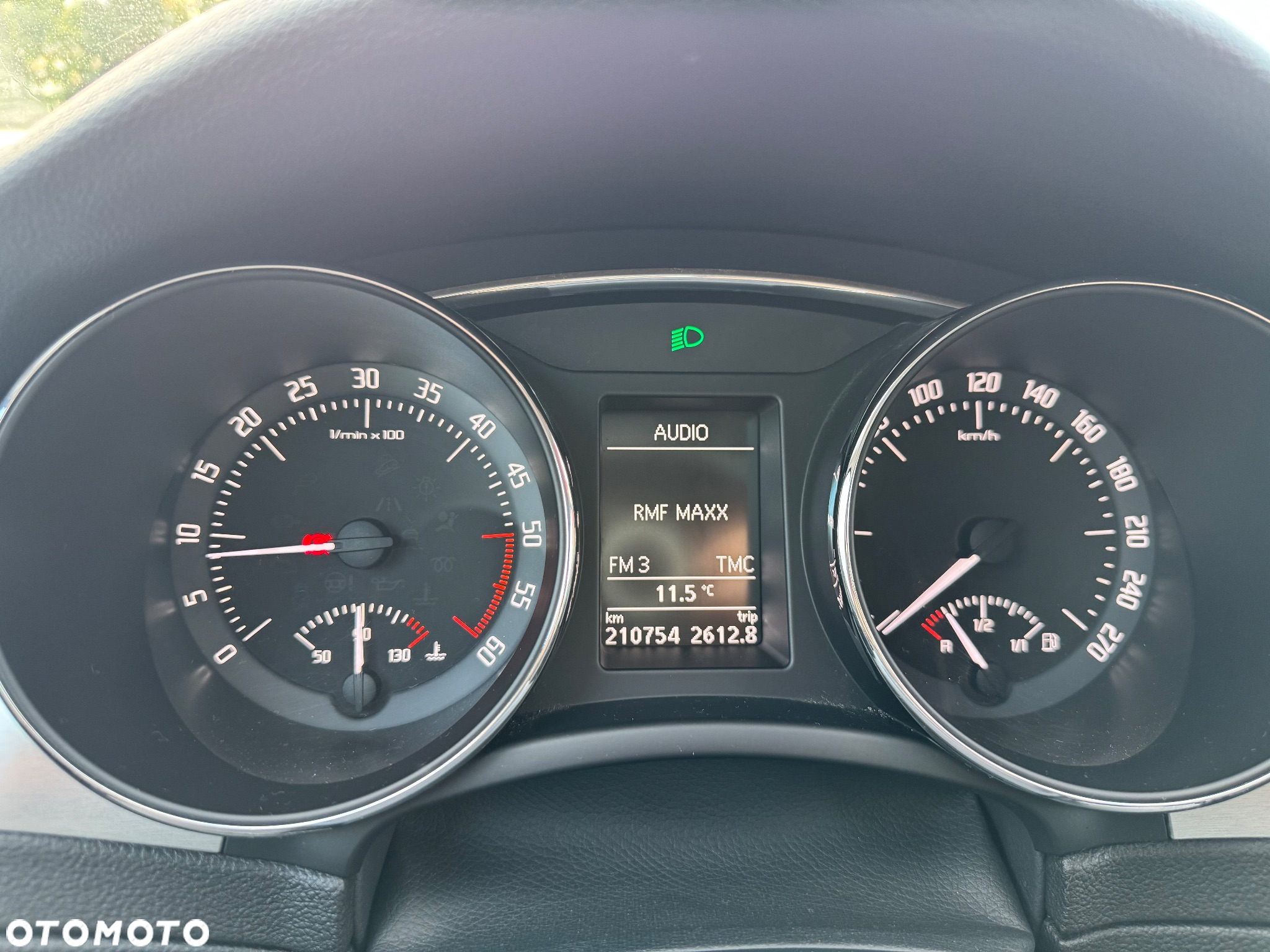 Skoda Superb 2.0 TDI Elegance DSG - 6