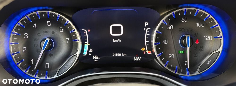 Chrysler Pacifica - 19