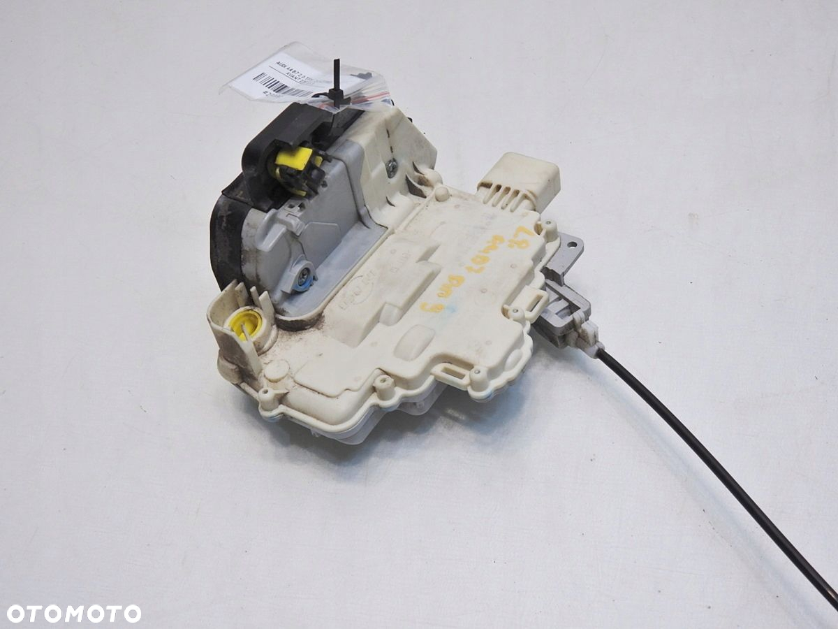 ZAMEK DRZWI LEWY PRZÓD 9 PIN AUDI A4 B7 - 5