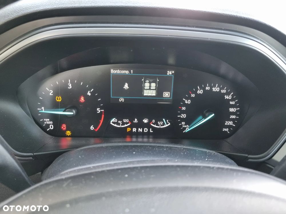 Ford Focus 1.5 EcoBlue Start-Stopp-System COOL&CONNECT DESIGN - 6
