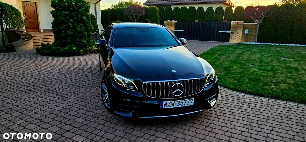 Mercedes-Benz Klasa E 220 d 9G-TRONIC - 27