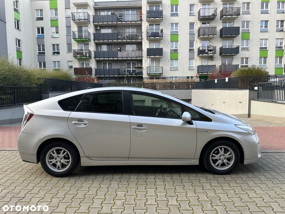 Toyota Prius 1.8 HSD Active - 6