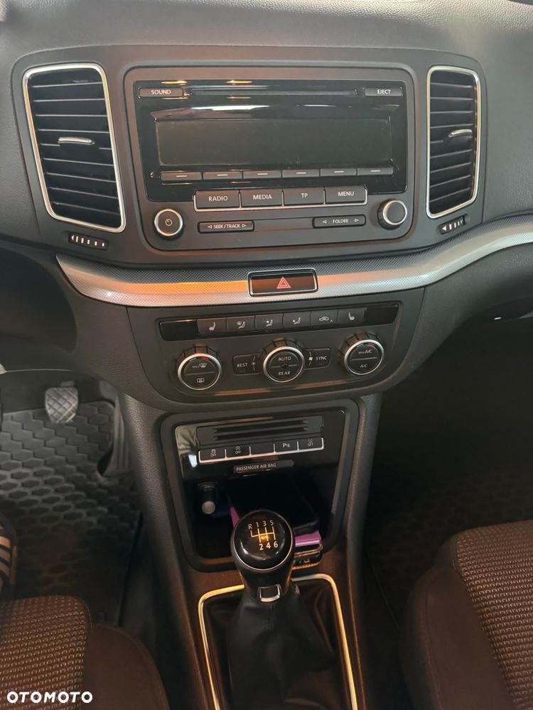 Volkswagen Sharan 2.0 TDI Comfortline - 21
