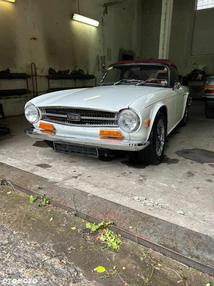 Triumph TR6 - 1