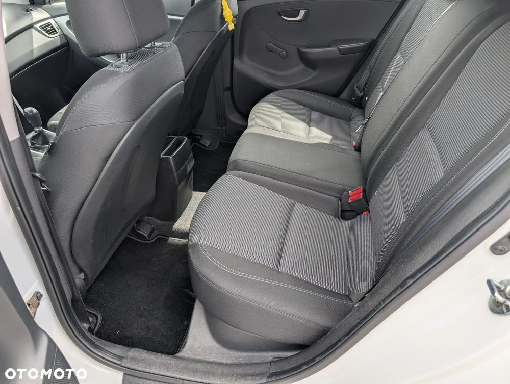 Hyundai i30 1.4 Base - 16