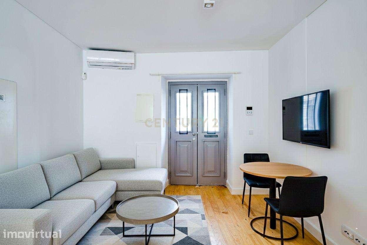 Apartamento T0 com Logradouro, zona central de Arroios - Grande imagem: 2/23