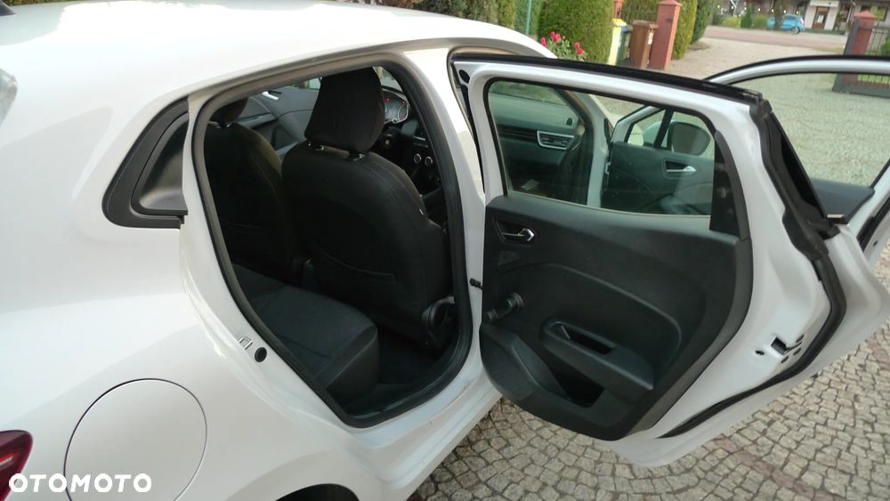 Renault Clio - 19
