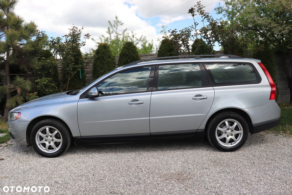 Volvo V70 D5 Summum - 3