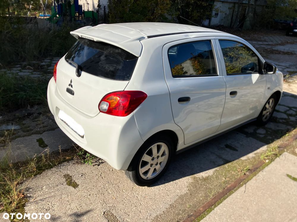 Mitsubishi Space Star 2013 photo 2