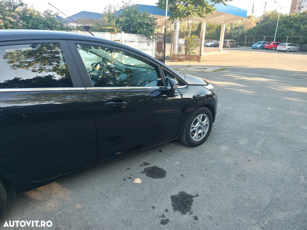 Ford Fiesta 1.6 TDCI DPF Titanium - 4