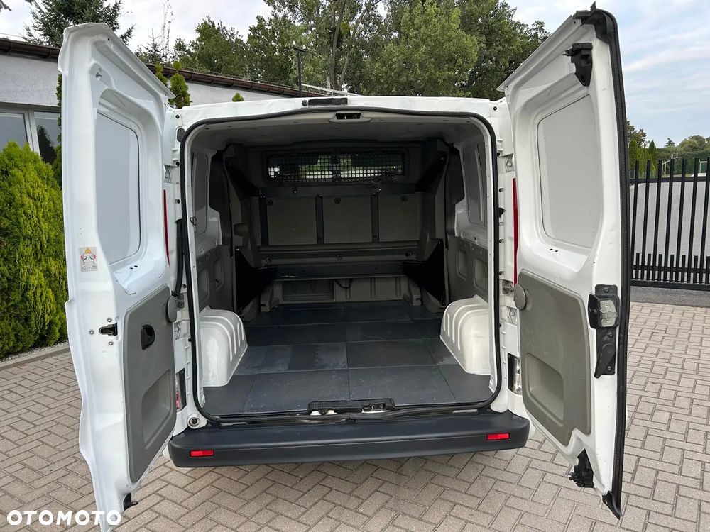 Renault Trafic 2.5 dCi FAP 150 L2H1 Komfort - 13