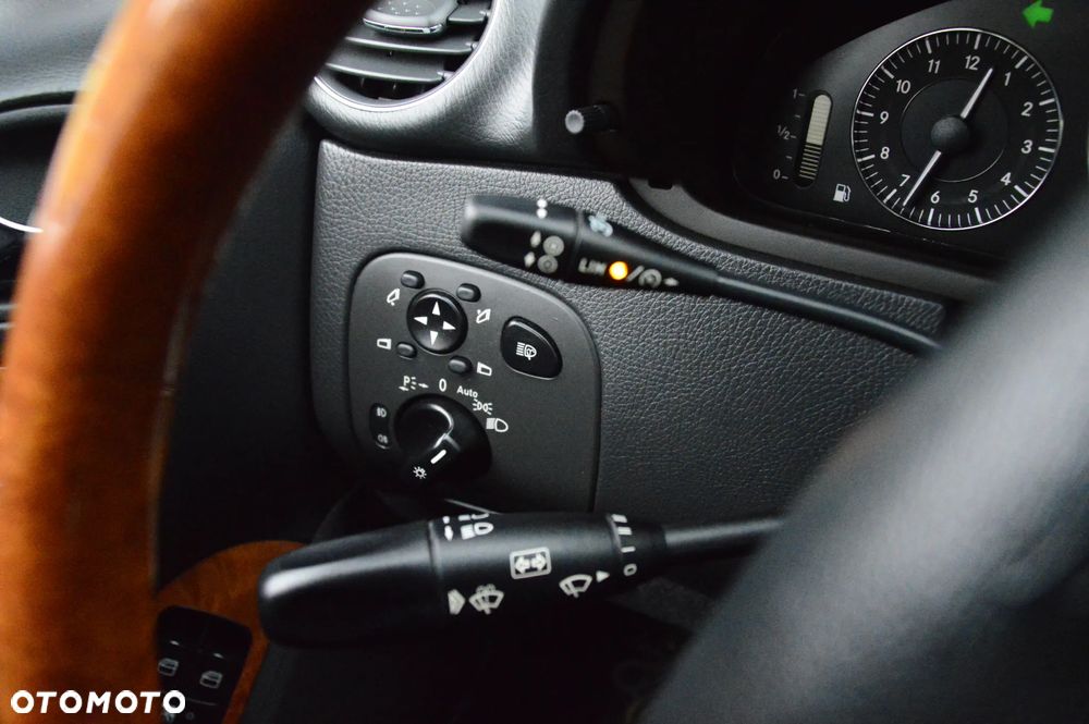 Mercedes-Benz CLK - 29