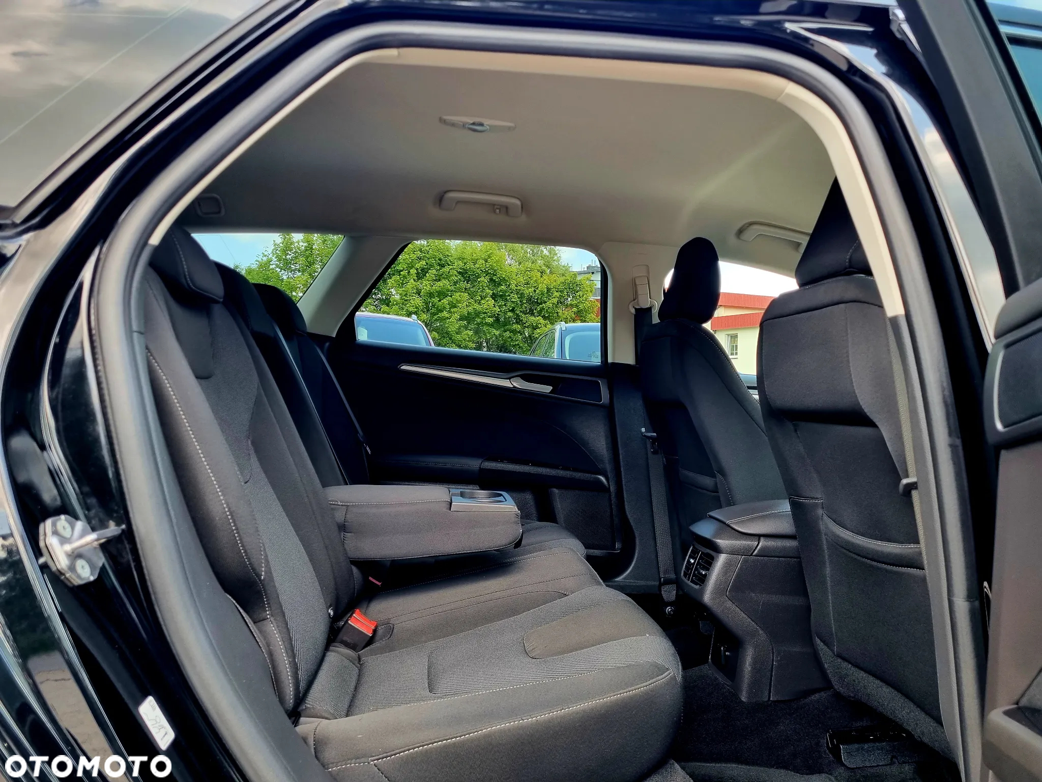 Ford Mondeo 2.0 TDCi Titanium PowerShift - 12