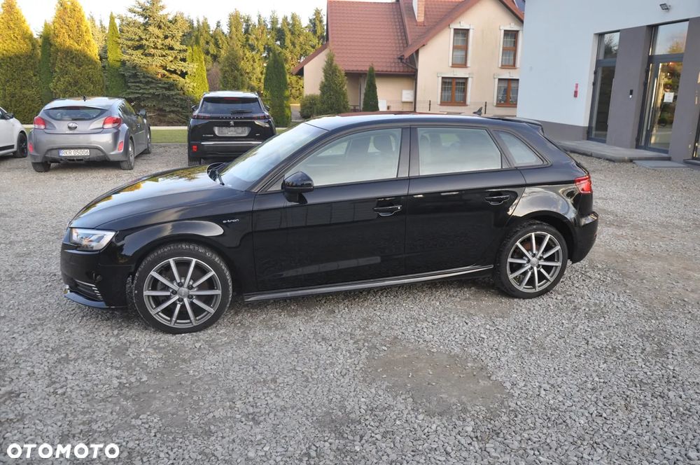 Audi A3 Sportback - 3