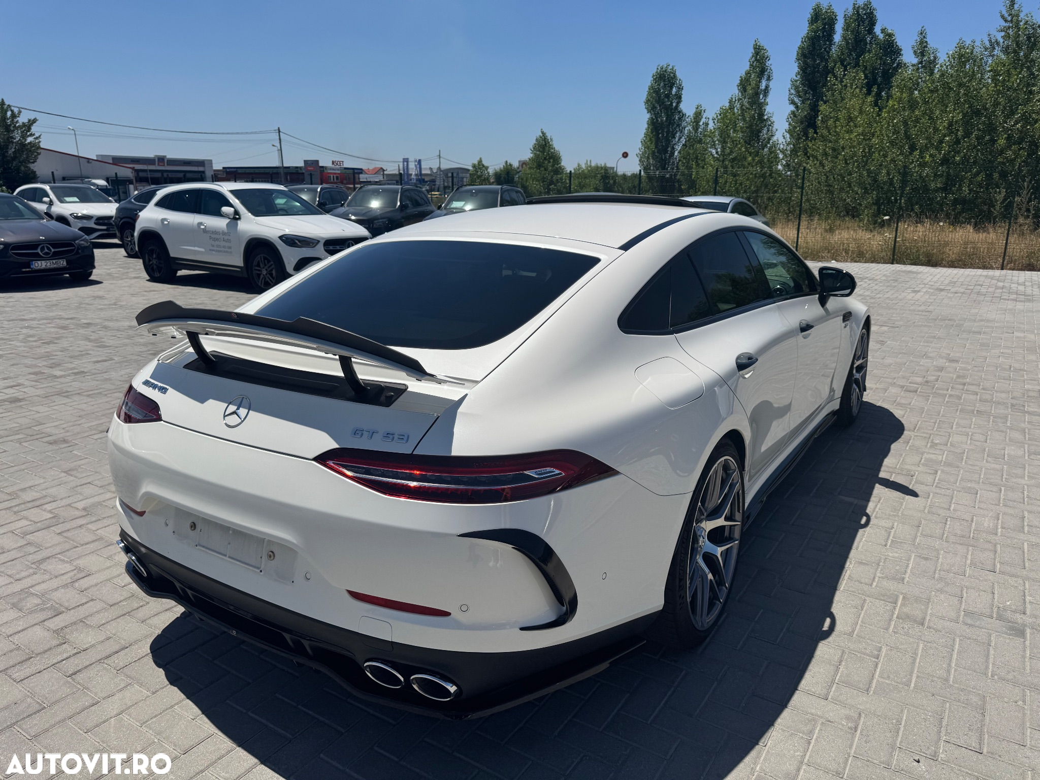 Mercedes-Benz AMG GT 53 4MATIC+ - 15
