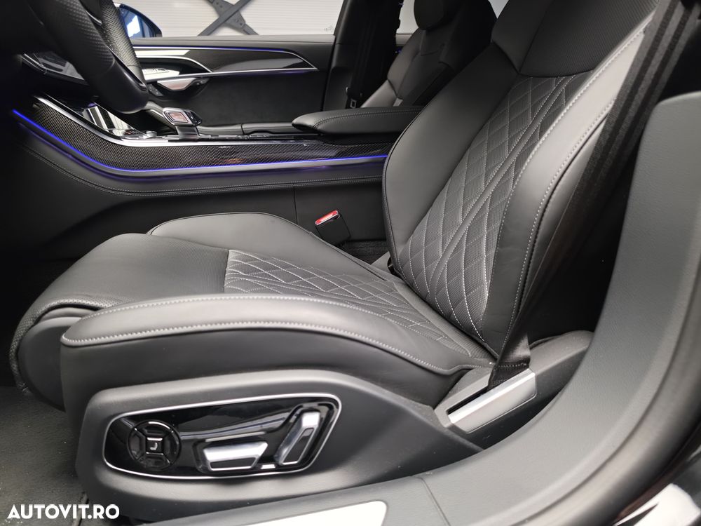 Audi A8 50 TDI quattro Tiptronic MHEV - 17
