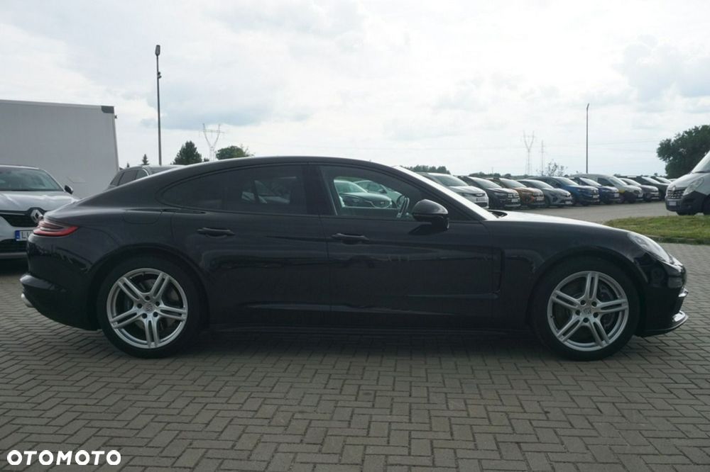 Porsche Panamera 4 - 4
