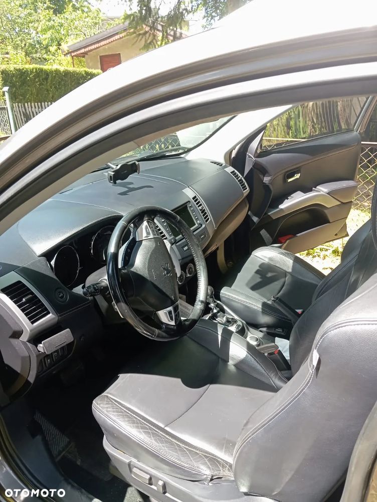 Peugeot 4007 2.2HDi Premium Euro5 - 5