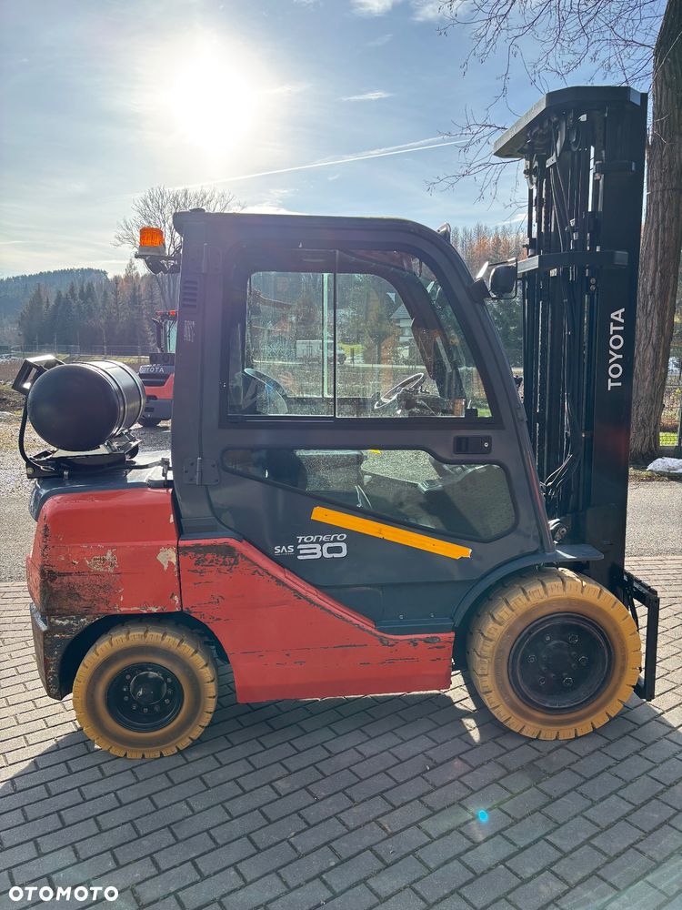 Toyota 8FGF30  Tonero 3t Tony LPG BENZYNA triplex - 4