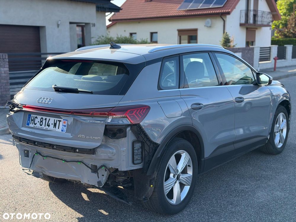 Audi Q4 e-tron - 5