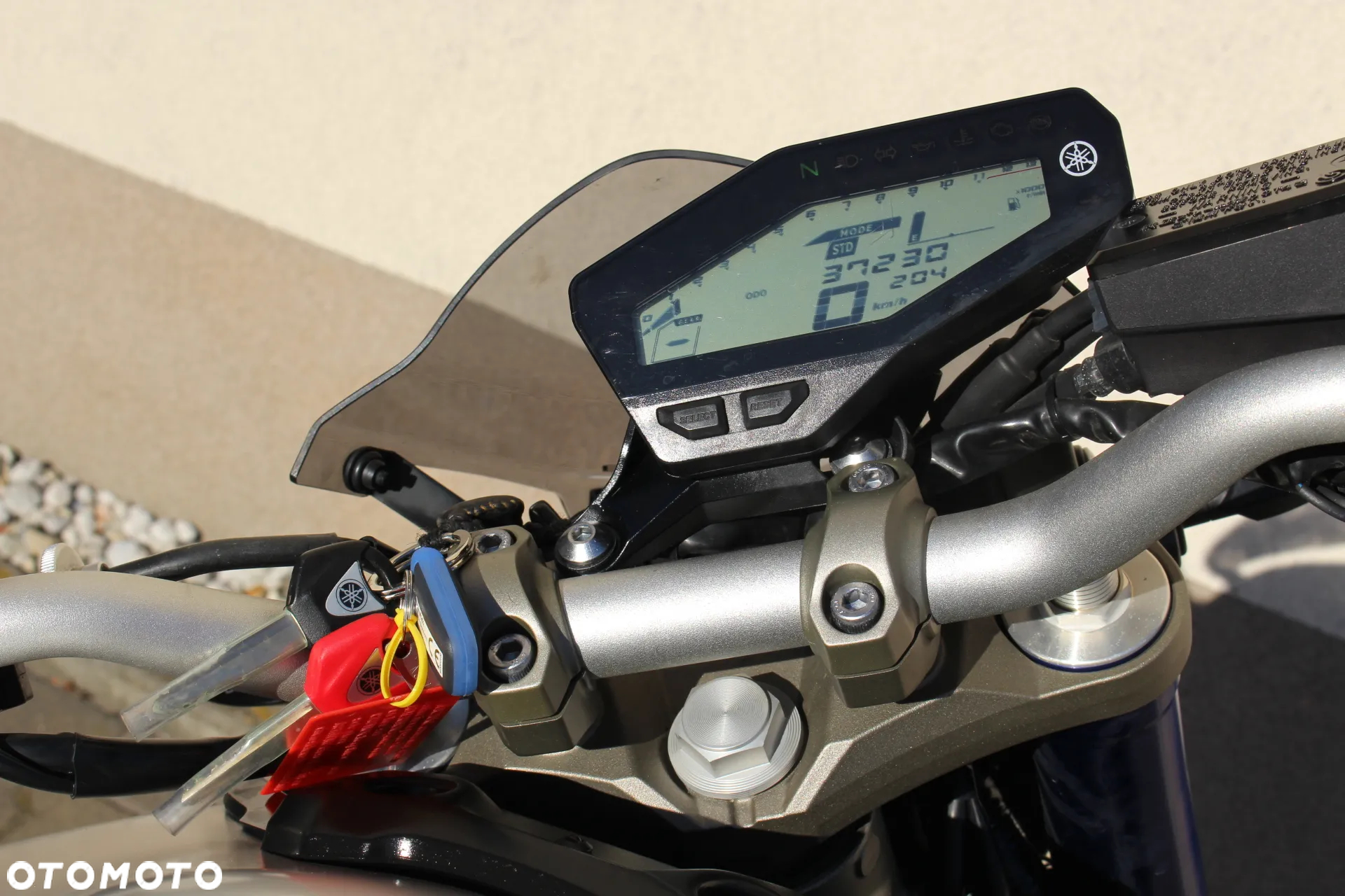 Yamaha MT - 30