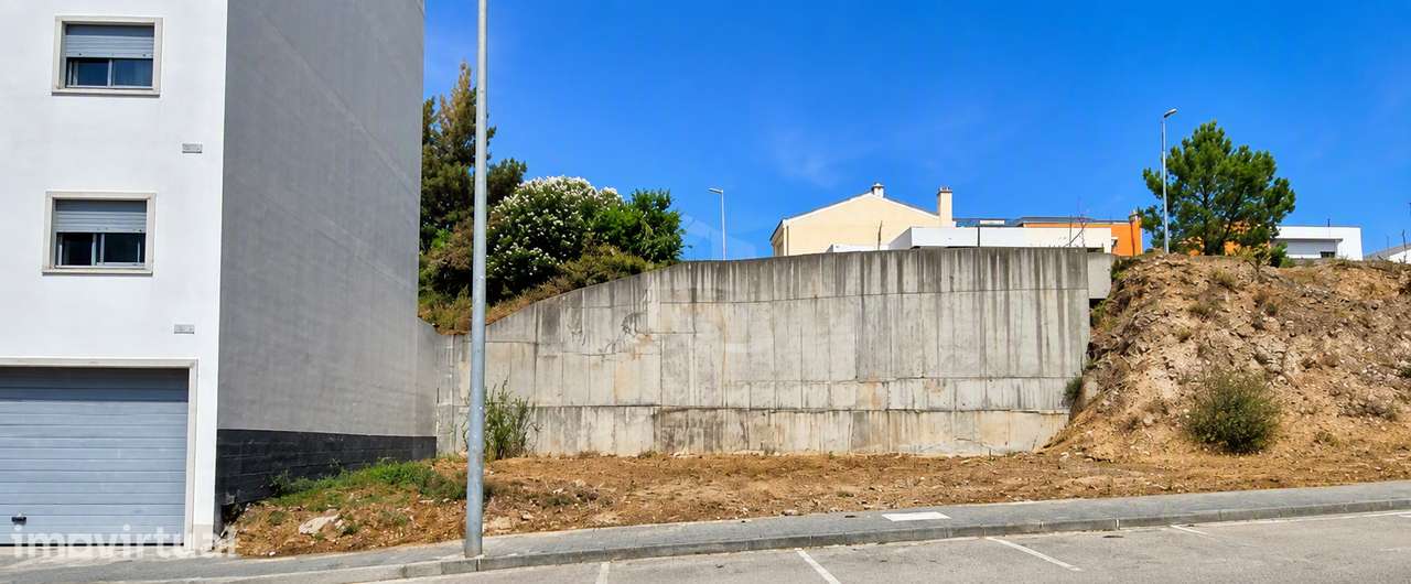 Terreno para Construção de Edifício Habitacional em Vila Nova da Barqu - Grande imagem: 4/16