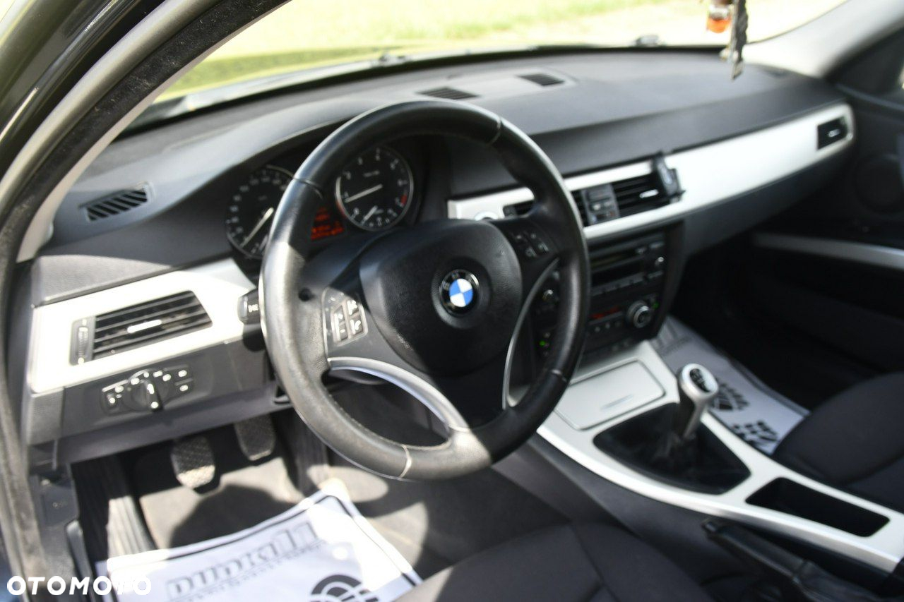 BMW Seria 3 - 14