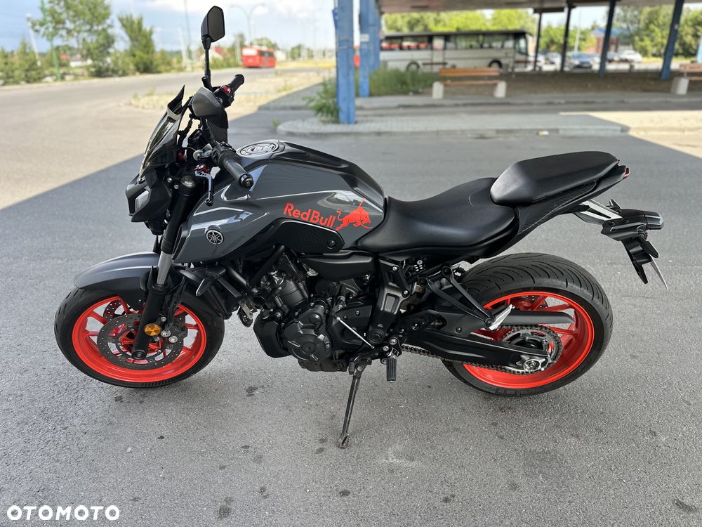 Yamaha MT - 9