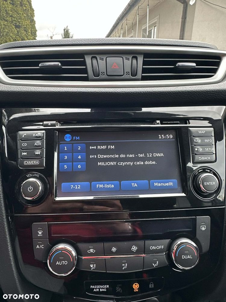 Nissan Qashqai 1.2 DIG-T Xtronic TEKNA - 25