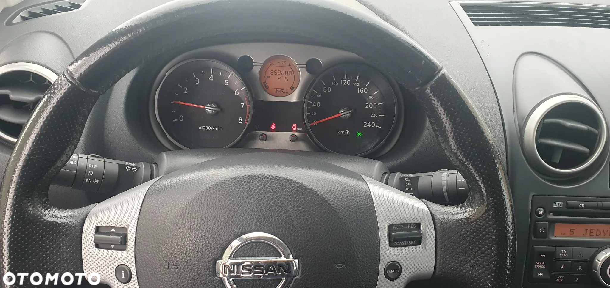 Nissan Qashqai - 2