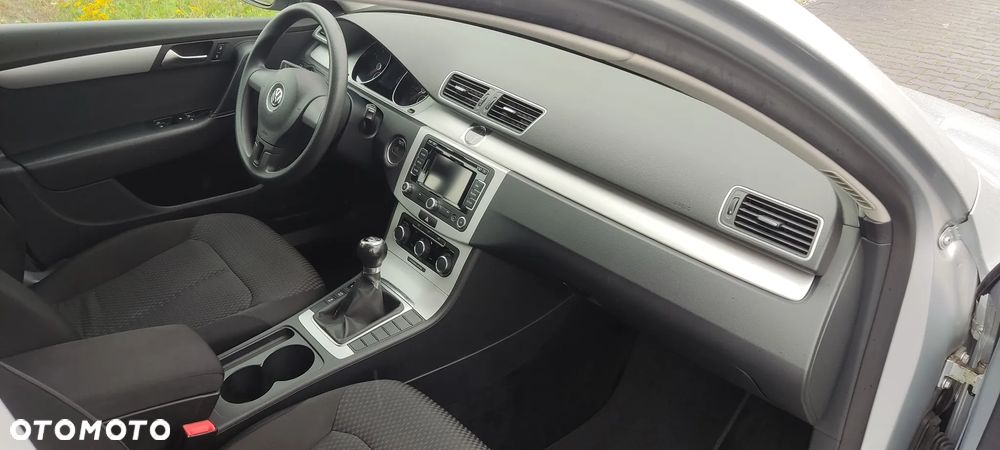 Volkswagen Passat 1.4 TSI BMT Comfortline - 10
