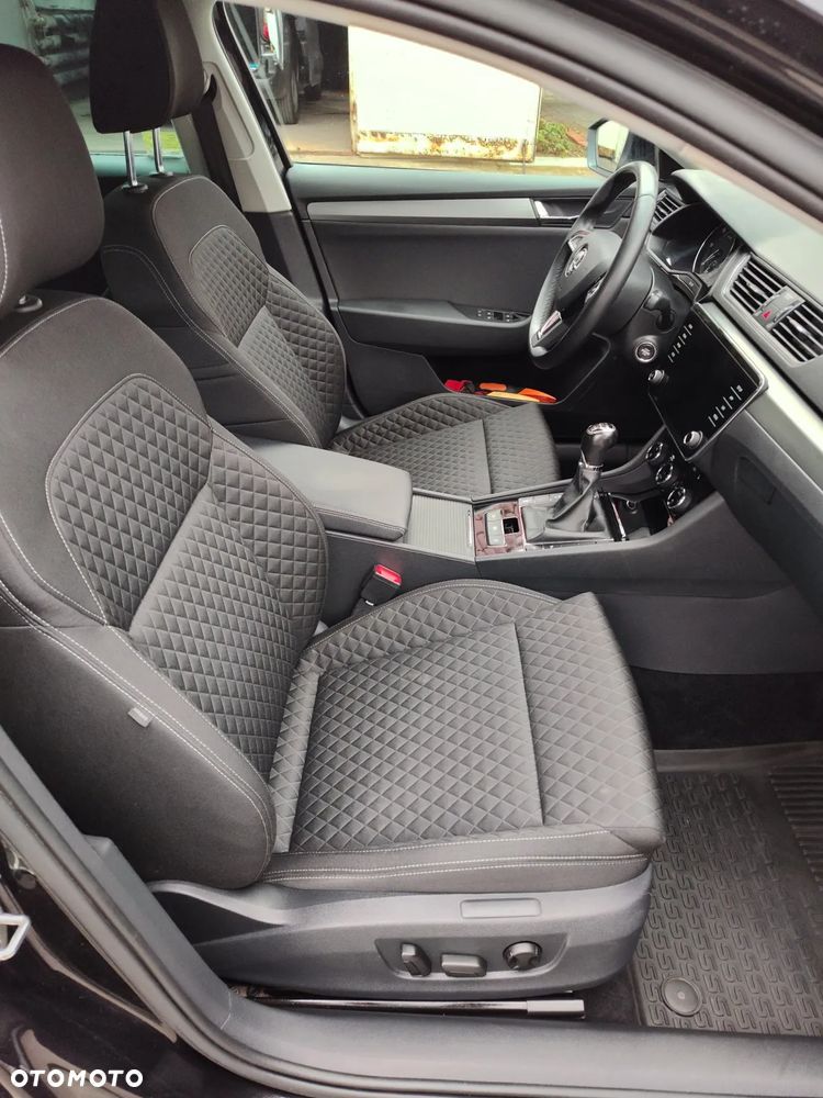 Skoda Superb 2.0 TDI Style - 3