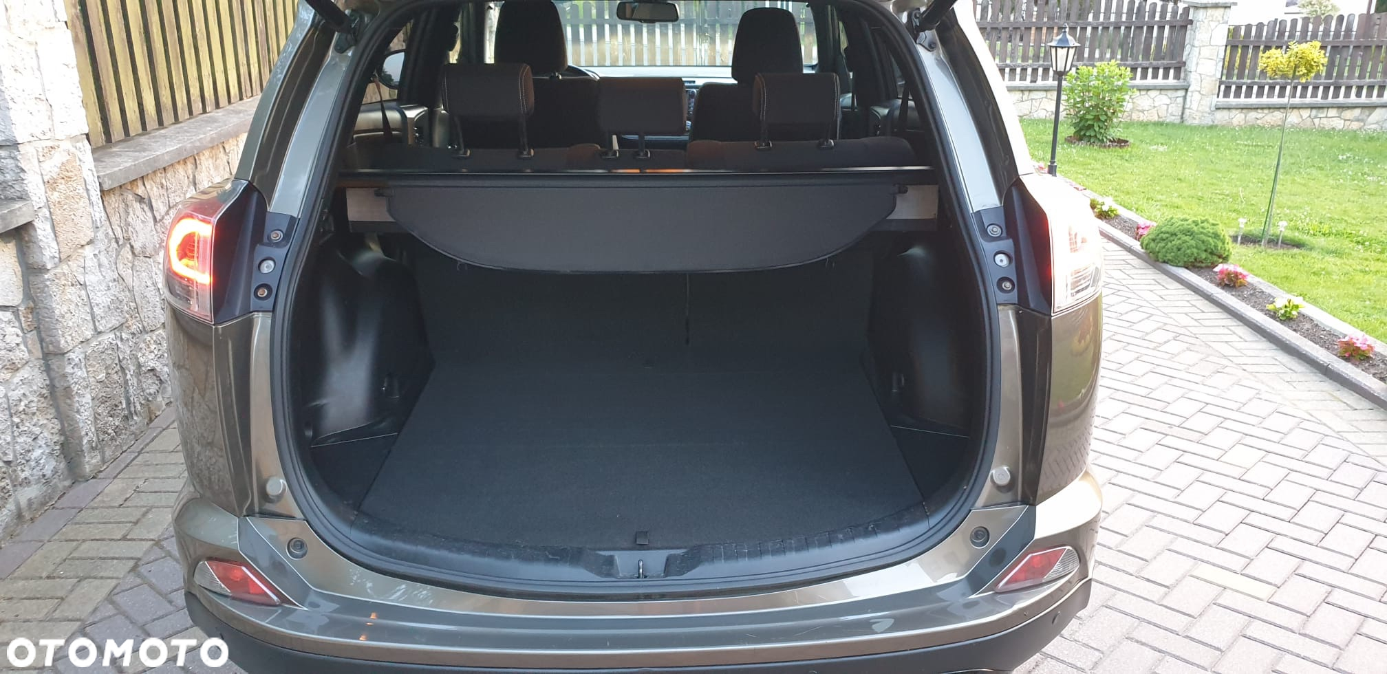 Toyota RAV4 - 25