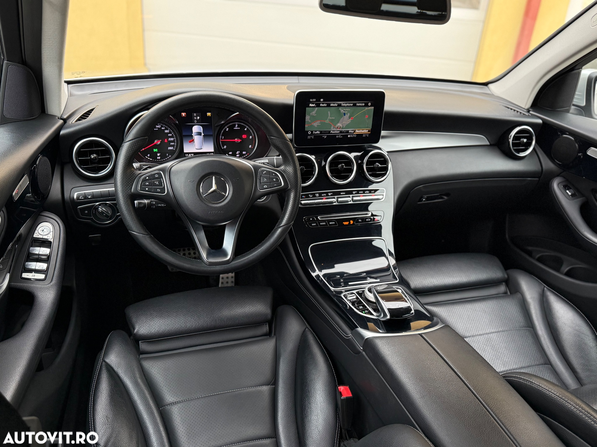 Mercedes-Benz GLC 250 d 4MATIC - 27