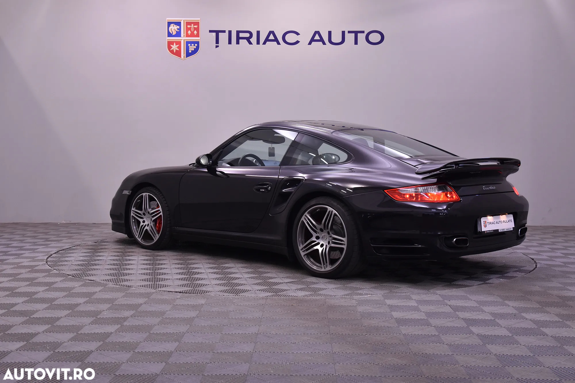 Porsche 911 Turbo - 3