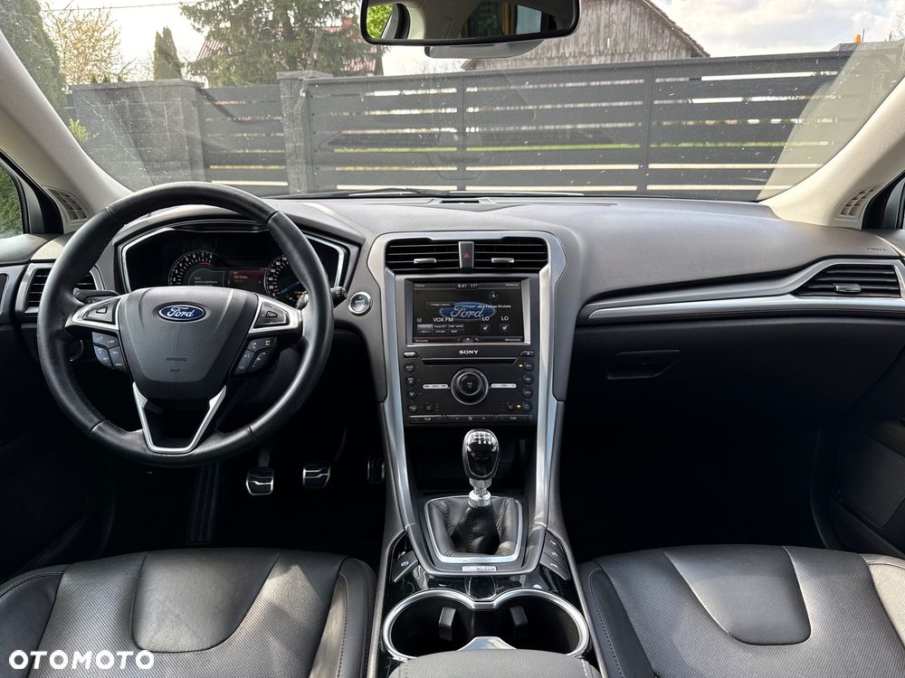 Ford Mondeo 1.5 EcoBoost ST-Line X - 35